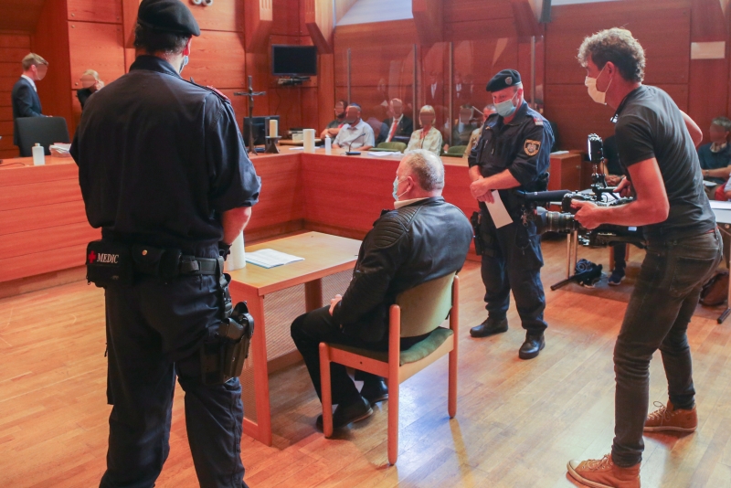 Preview 20200921 Hauptverhandlung gegen 55-Jaehrigen aus Koessen wegen Mordes (12).jpg